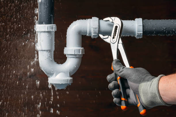 Professional Leak Detection technician working in Green Creek, NJ